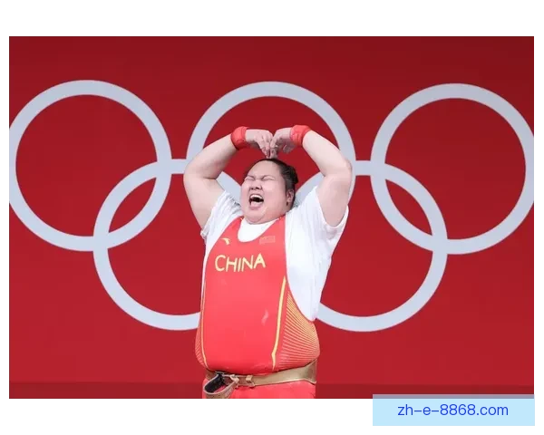 举重对战分析：技术对决与心态博弈