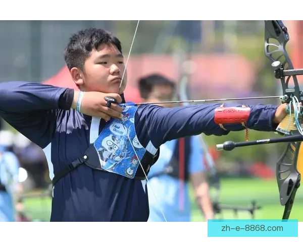 射箭冠军:箭准目标,勇往直前 射箭冠军:箭准目标,勇往直前